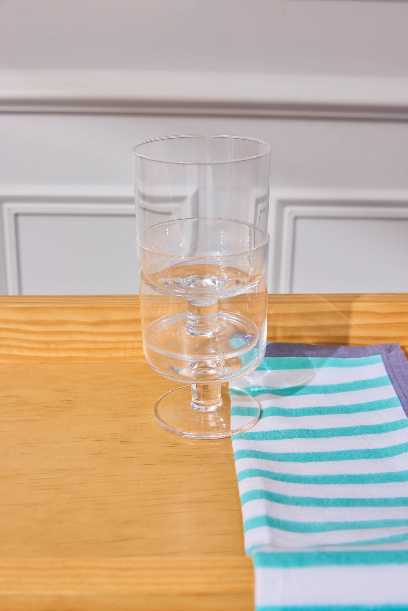 Eddie Wine Glasses Set of 2 - Clear