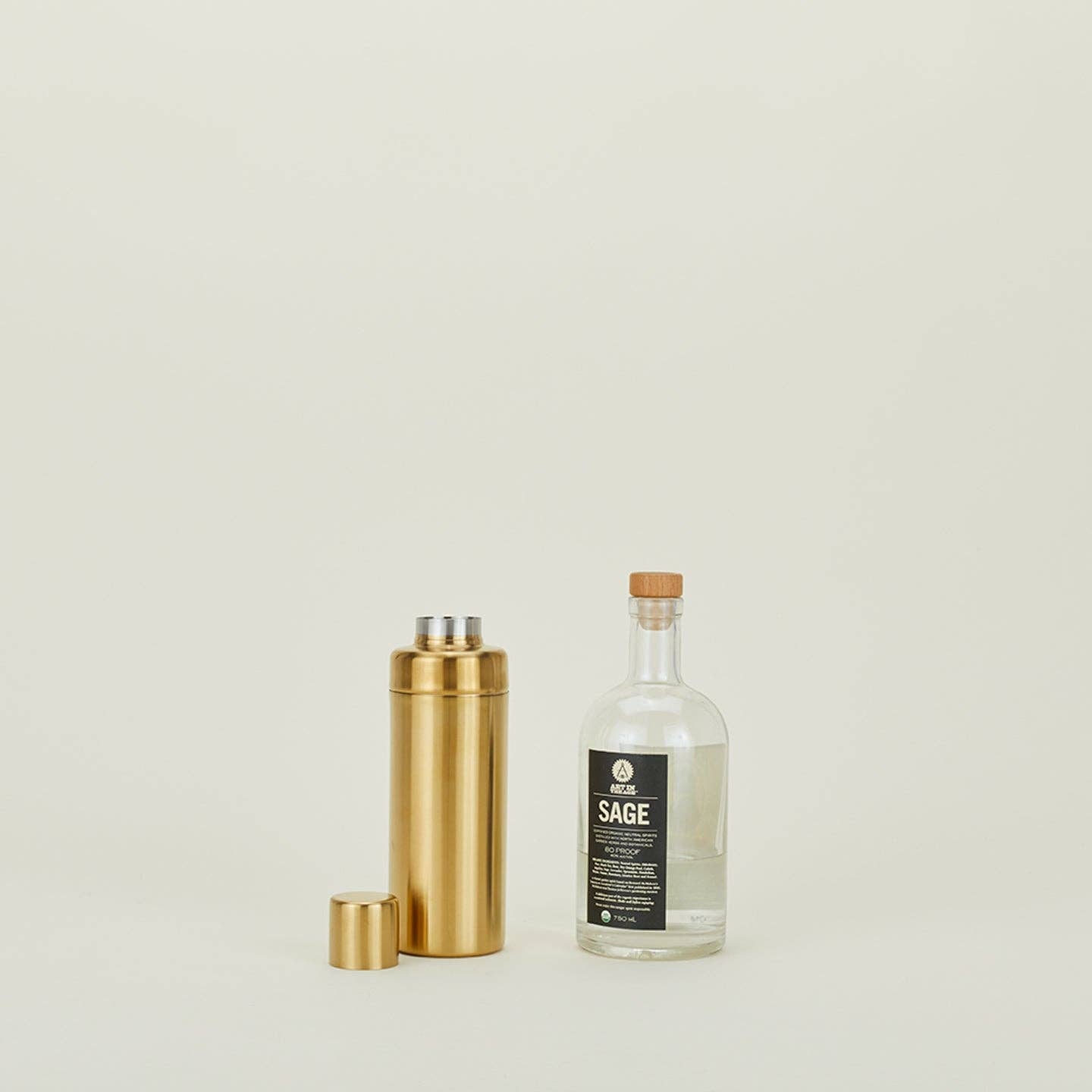 SIMPLE COCKTAIL SHAKER