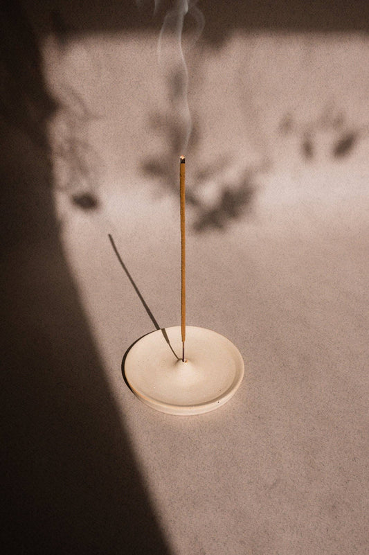 Looshi Ring Of Serenity - Round Ceramic Incense Holder